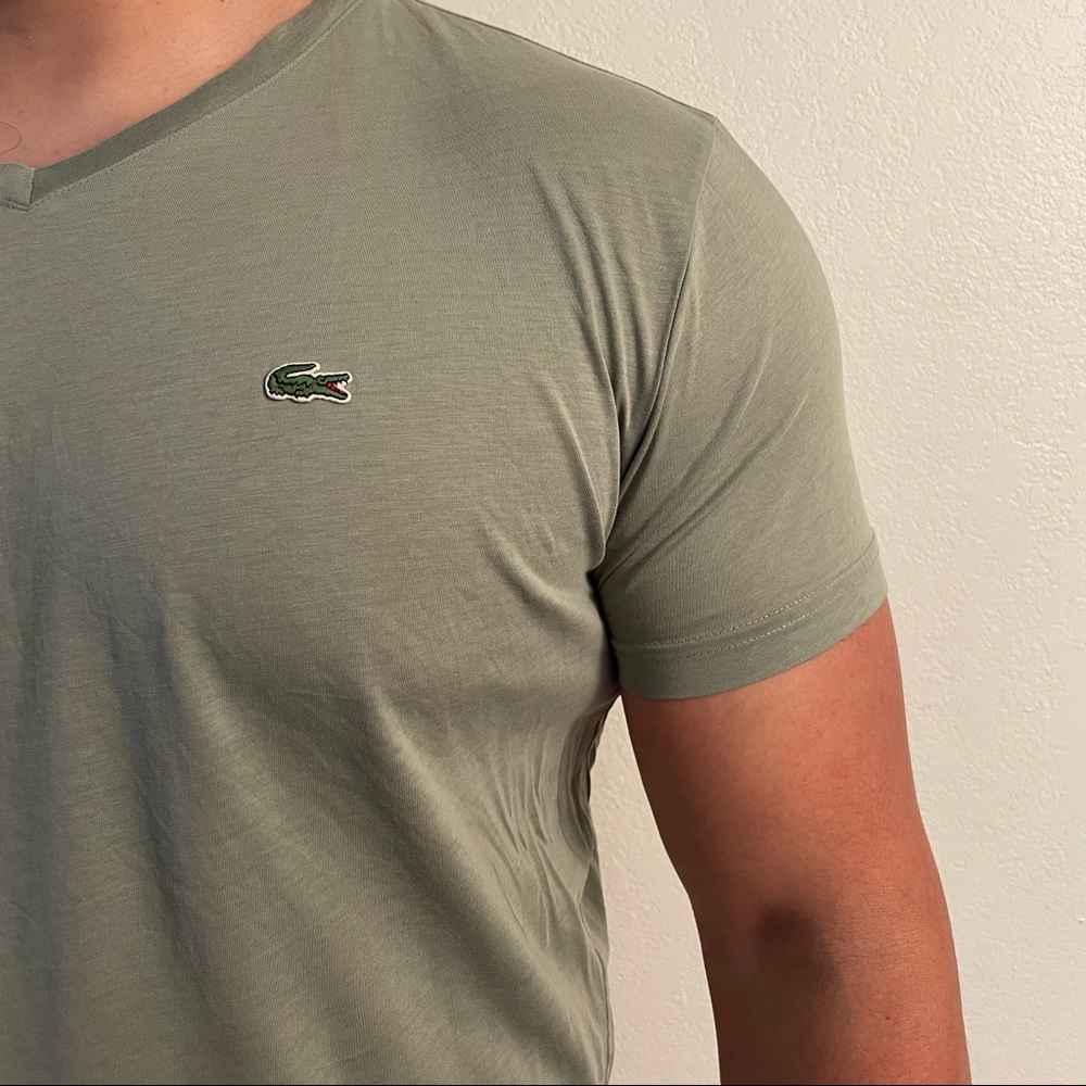 Lacoste - Pima Cotton Short-Sleeve V-Neck Tee - Picture 5 of 8